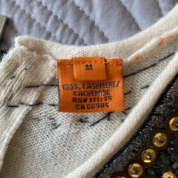 Tory Burch cashmere sleeveless top with hand detailed beadwork. Size M - Picture 4 of 8